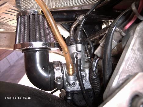 PGO Hot 50 ~ brændt ~ - min dejlige 21mm Dell´Orto og koso kop filter, og min hjemmelavet studs :D  billede 3