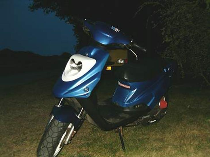 {{currentPhoto.altText}} billede {{currentPhoto.number}}