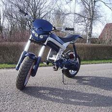 Suzuki Street Magic Solgt