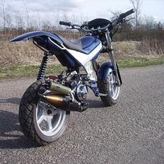 Suzuki Street Magic Solgt