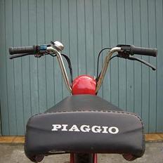 Piaggio Grillo aka. rød Ferrari