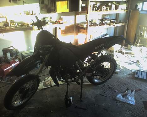 Suzuki            SMX - SOLGT - næsten færdig billede 8