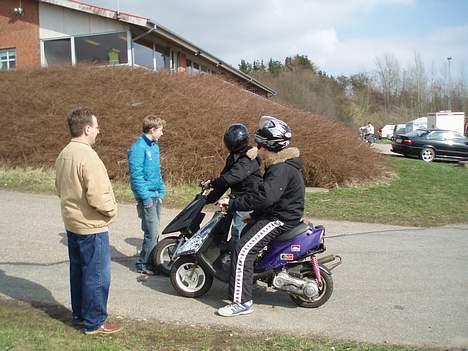 Yamaha jog  - så skulle vi til og hjem  billede 2