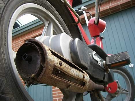 Piaggio Grillo aka. rød Ferrari - Det er ligefør man kan kalde det for tun . :P billede 4