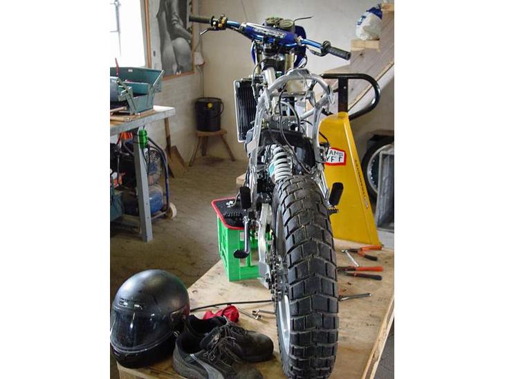 {{currentPhoto.altText}} billede {{currentPhoto.number}}