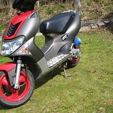 Kymco super 9