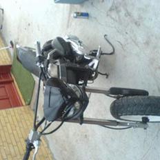 Suzuki street magic solgt