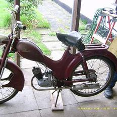 Veteraner disella 318 luxus 2 gear.