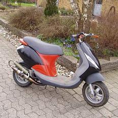 Piaggio Zip 