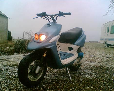 Piaggio Mine scooter gennem tiden - Byttede Min Røde Nrg, til dette Lort her.. Nå men Den et fint optræk. men ellers noget Lort.. billede 4