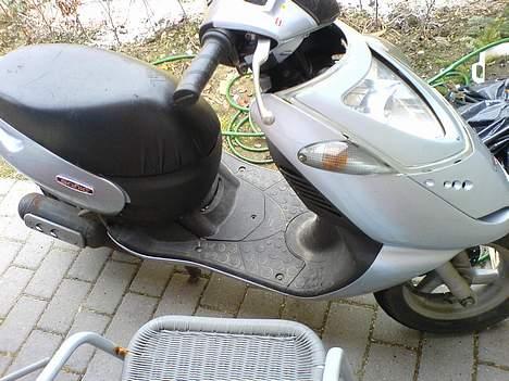 Aprilia Sonic billede 1