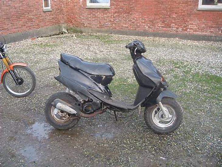 {{currentPhoto.altText}} billede {{currentPhoto.number}}