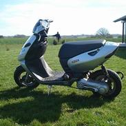 Aprilia Sonic LC EVO 'Solgt'