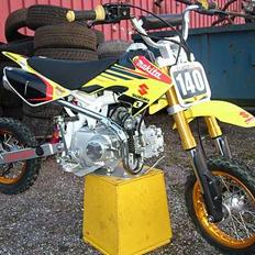 Suzuki Loncin Pit Bike