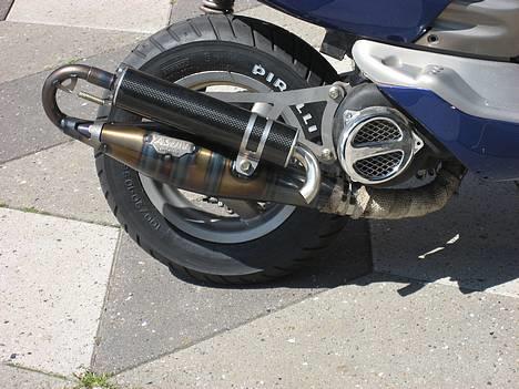 Aprilia Sonic [Solgt] - Yasuni C20 Black m powerwrap. billede 8