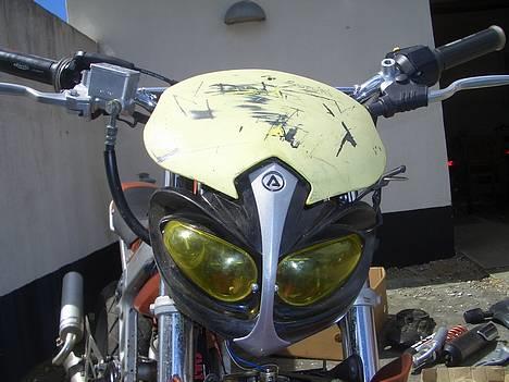 Suzuki Street Magic (Byttet) - Acerbis front er sat på, før maling !! billede 2