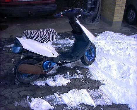 Yamaha jog solgt - før billede 2