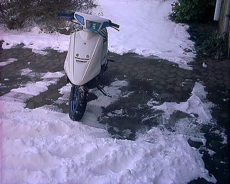 Yamaha jog solgt - før billede 4