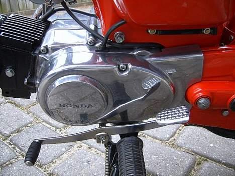 Honda  CD50  5 Speed - Poleret motor billede 6