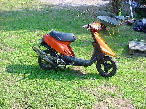 Yamaha jog (solgt) billede 9