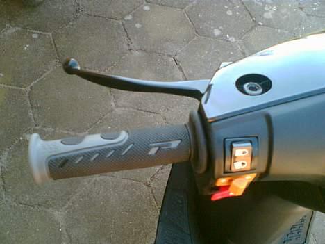 PGO Comet (Stjålet) - Mine Pro Grip Evo 725 håndtag billede 6