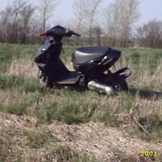 Aprilia Sonic LC solget