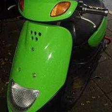 Yamaha jog space (solgt) 6500 kr