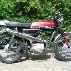 Yamaha 4 gear (solgt)