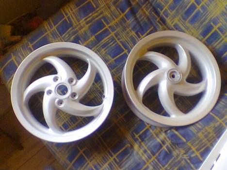 Gilera runner projekt byttet - tja så kom de hvide dele hjem har ikke taget billeder af alle delene billede 11