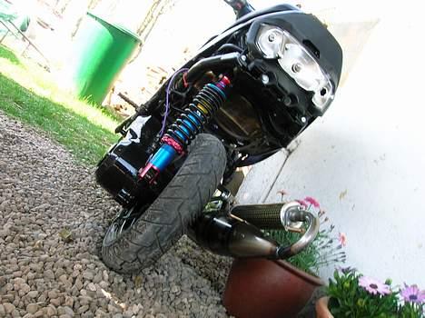 Yamaha Jog Fs Qano´s SOLGT - Lygteglas er til lakering billede 2