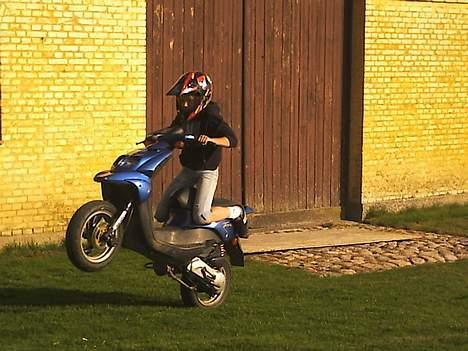 Peugeot trekker road Solgt - den kan ihvertfald godt gå på baghjul :p billede 11