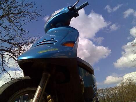 PGO Comet -THS- TIL SALG!!!! - der er ingen ridser i lakken men det er solen der for det til at se sådan ud billede 3