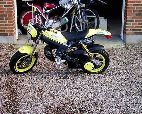 Suzuki Street Magic SOLGT billede 4