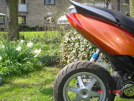 Yamaha jog R BYTTET  billede 7
