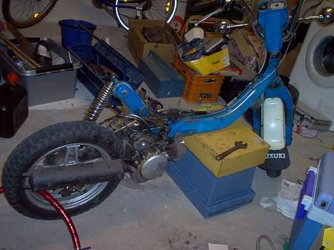 Suzuki fz50 (vild dyret) - før billede 6