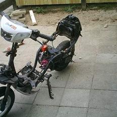 Yamaha jog fs (projekt lc)solgt