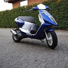 Aprilia sonic ( SOLGT )