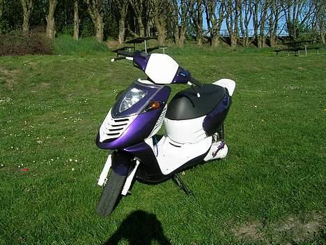 Aprilia      Sonic *2Twins* SOLGT - My son billede 10