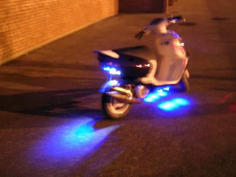 Aprilia      Sonic *2Twins* SOLGT billede 17