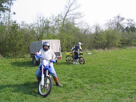 Yamaha YZ 82 HØJ SOLGT!!!^ - havde ikke fået min hjelm på det tidpunkt billede 2