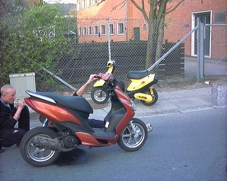 Yamaha jog R BYTTET  - NYESTE ! 10/5 billede 9