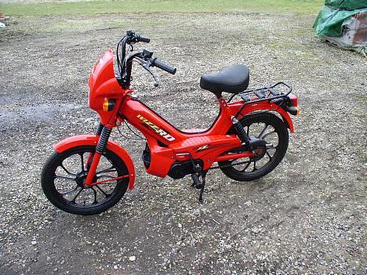 {{currentPhoto.altText}} billede {{currentPhoto.number}}