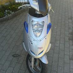 Aprilia Sonic ¤ solgt til Larsson