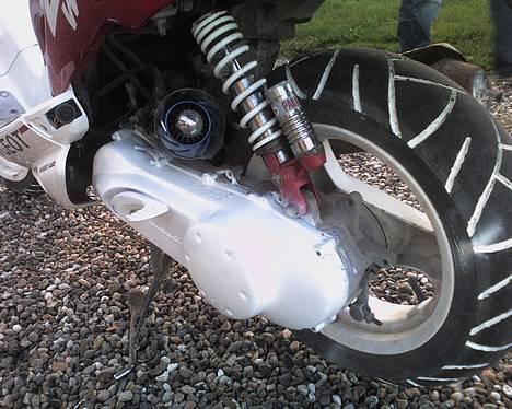 Peugeot Speedfight 2 wrc - Solgt - - dækstift i hjul.,. nice nice :P billede 4