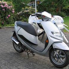 Suzuki Estilete  "SOLGT" !