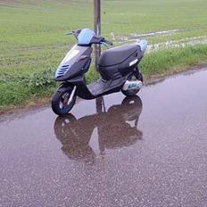 Aprilia sonic GP <sonja>