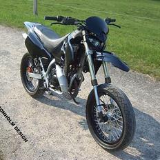 Suzuki Kronholm Design smx