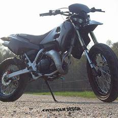 Suzuki Kronholm Design smx