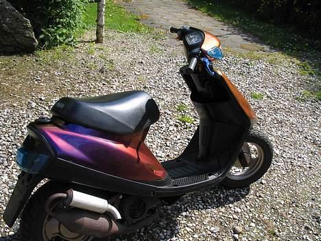 Yamaha jog (solgt) billede 5