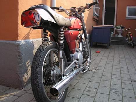 Yamaha 4 gear (solgt) billede 1